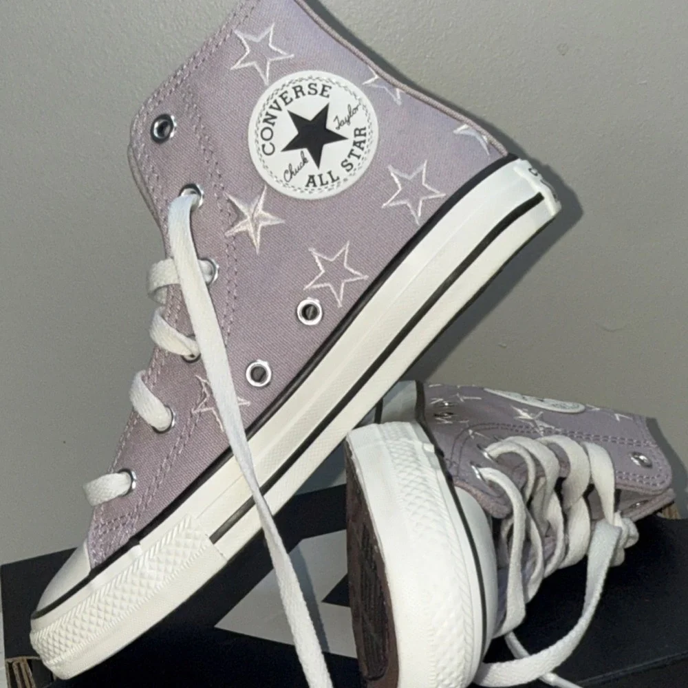Converse Chuck Taylor All Star Hi Purple Star Canvas High Top Sneaker Youth 1